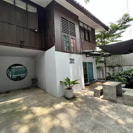 Mini-Me Home, A Cozy Entire House In Old City Chiang Mai Exterior photo